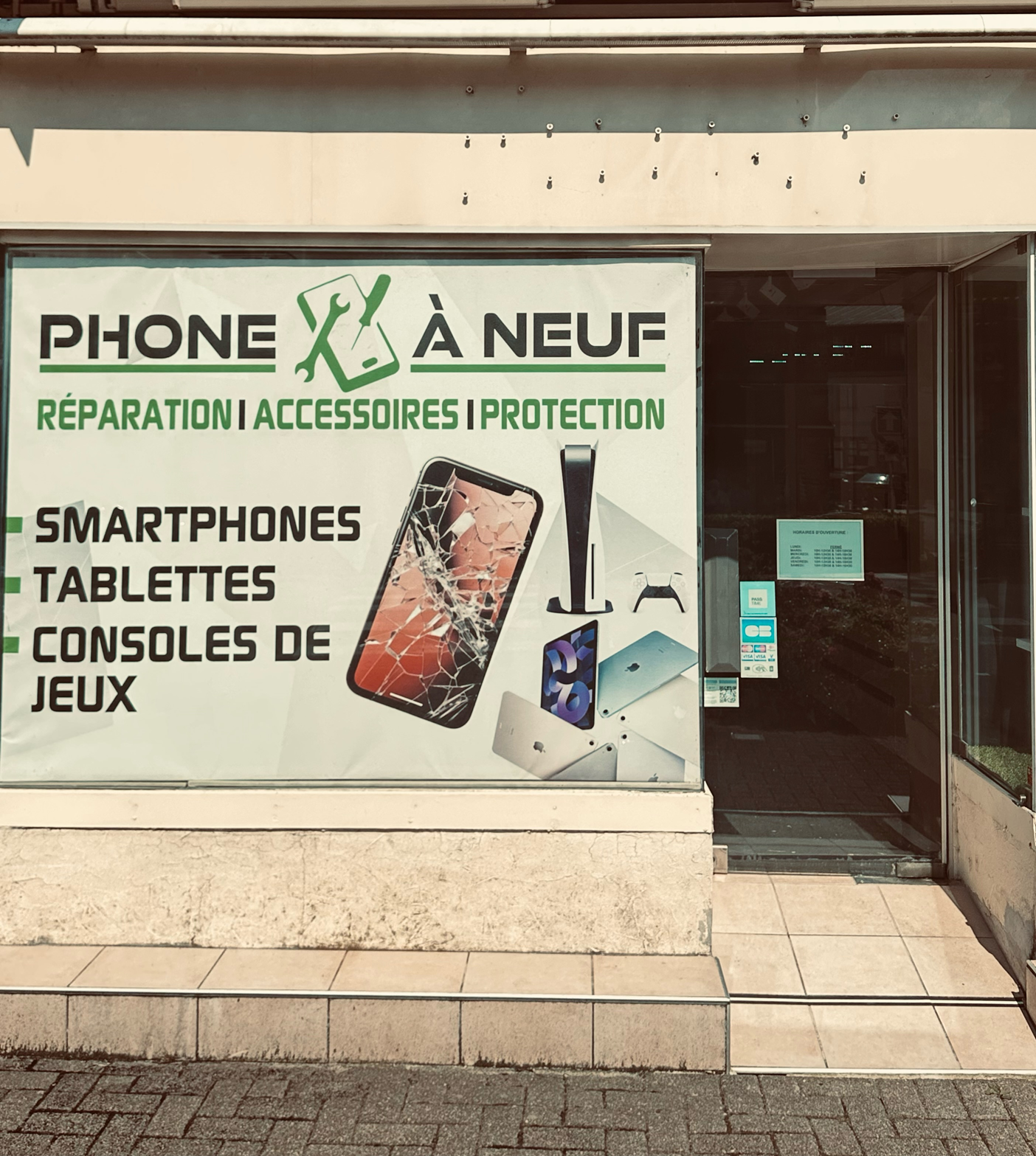 Phone à Neuf 70200